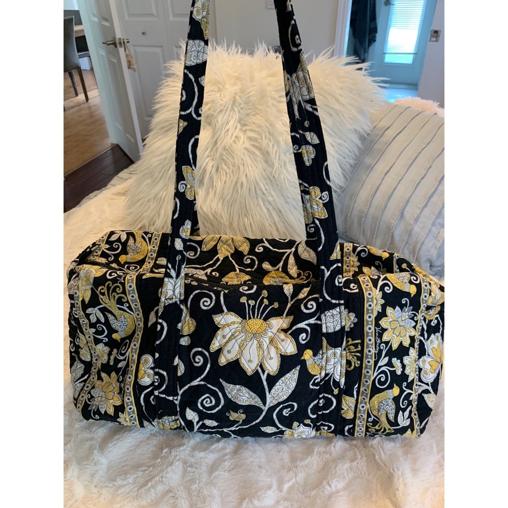 ❌SOLD❌ Vera Bradley Small Duffle Bag